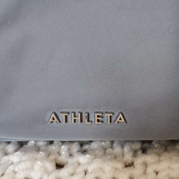 Athleta Gray All About Crossbody Belt Bag - Picture 2 of 12